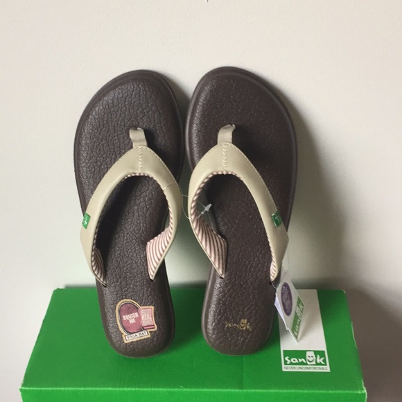 Sanuk Shoes - Sanuk Yoga Chakra flats  natural NIB various sizes